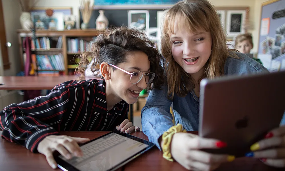 Enhancing comprehension abilities through structured reading guidance at home